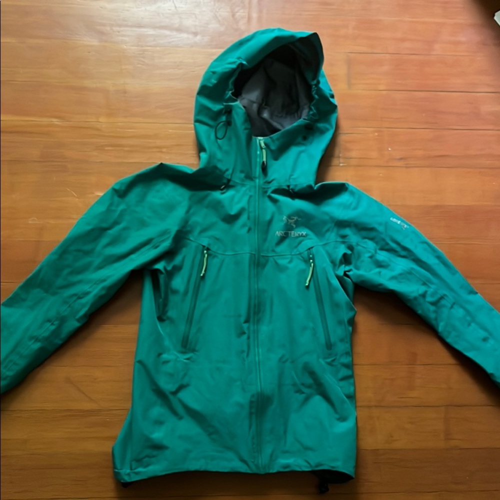 Arc'teryx Beta LT